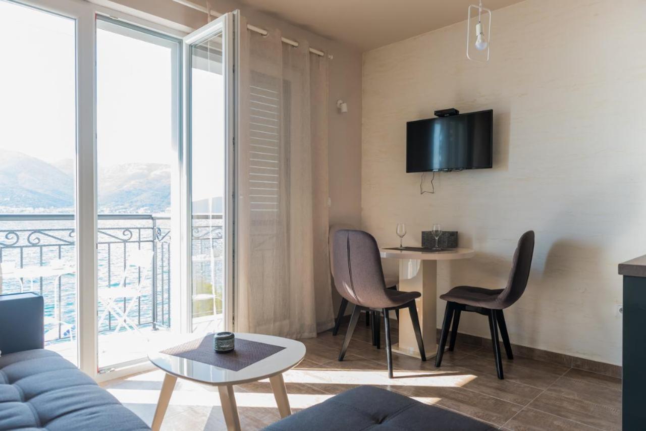 " Tiamat " Apartmani Tivat Luaran gambar