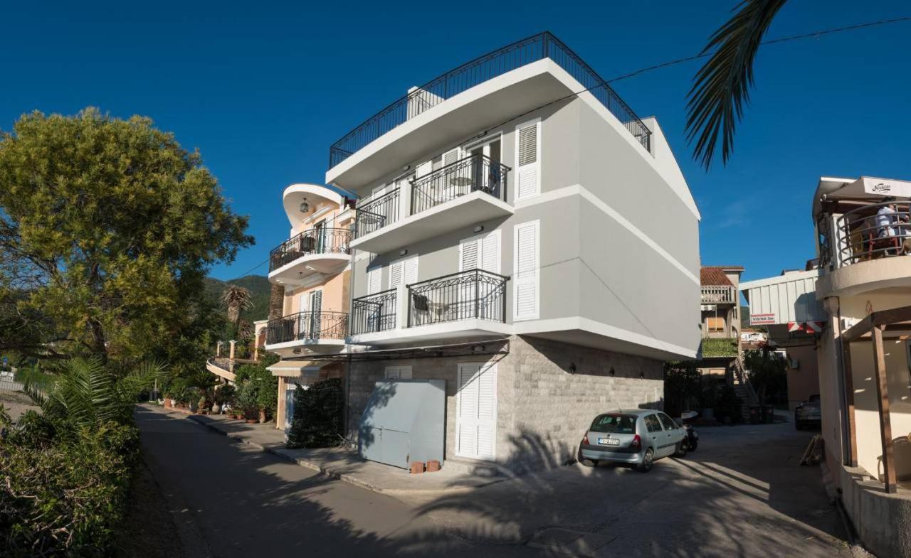 " Tiamat " Apartmani Tivat Luaran gambar